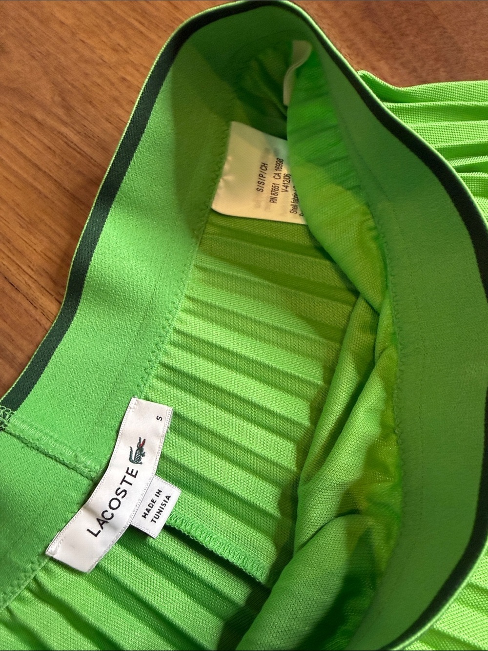 Lacoste Bright Green Pleated A-Line Skirt - Picture 4 of 4
